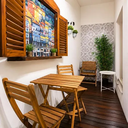 Cozy In The Center Of Apartment *